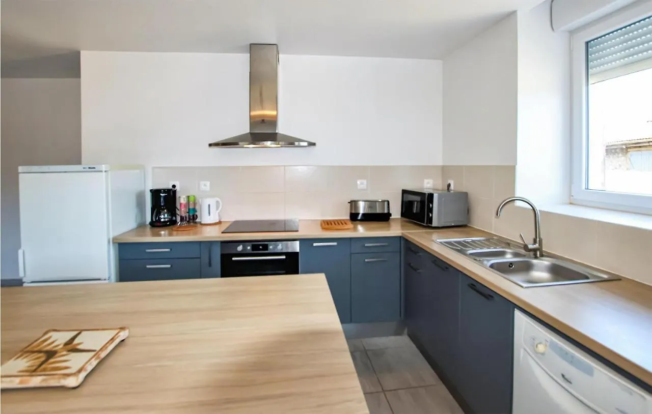 3 Bedroom Nice Home In Vanosc