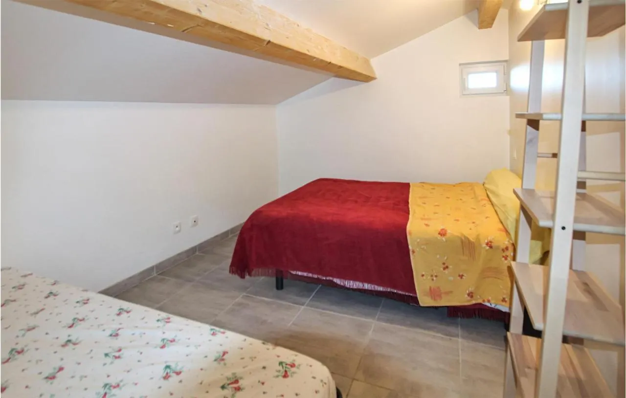 3 Bedroom Nice Home In Vanosc 0*,  France
